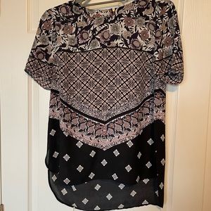 Daniel Rain Short Sleeve Blouse size medium